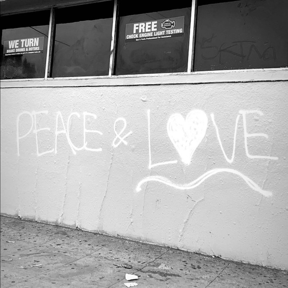 Hey I’m Odalis 🌻🦋 - Picture 1 of 5